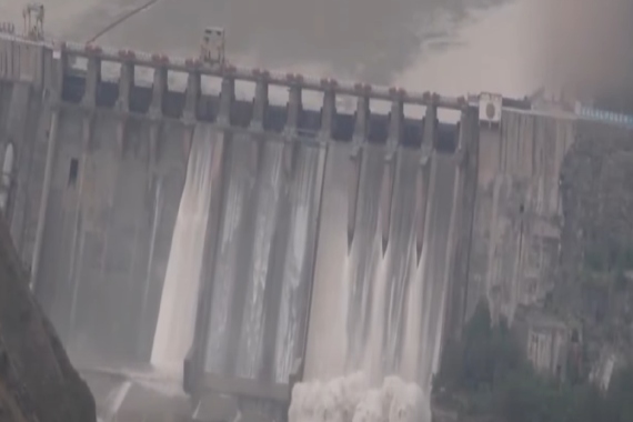 മുന്നറിയിപ്പ് നൽകാതെ ചെനാബ് നദിയിലെ സലാൽ അണക്കെട്ടിന്റെ ഒന്നിലധികം ഗേറ്റുകൾ തുറന്ന് ഇന്ത്യ