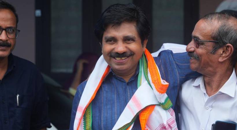 നിലമ്പൂർ ഉപതിരഞ്ഞെടുപ്പ്; ആദ്യ ലീഡ് പിടിച്ച് ആര്യാടൻ‌ ഷൗക്കത്ത്