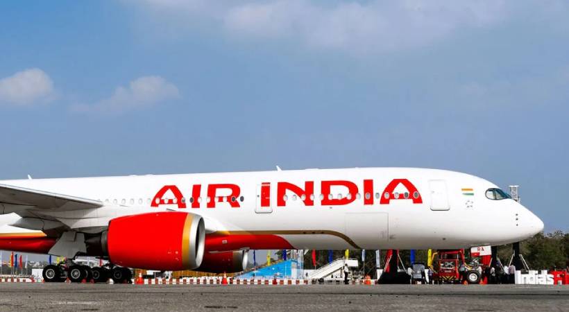 ‘സംഭവിച്ചത് ‘ഗോ എറൗണ്ട് ’; റൺവേയിൽ മറ്റൊരു വിമാനം ഉണ്ടായിരുന്നില്ല’; വിശദീകരണവുമായി എയർ ഇന്ത്യ