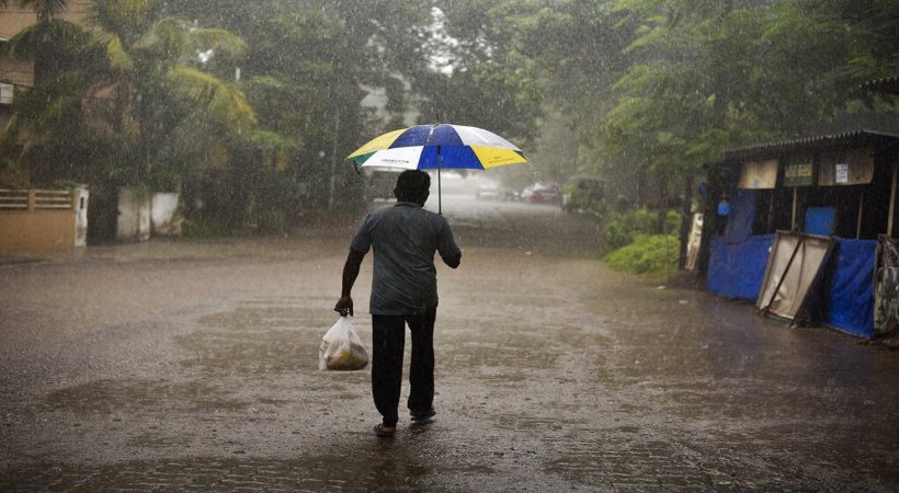 ഇടത്തരം മഴ തുടരും; മലയോര മേഖലകളില് മഴ കനത്തേക്കും