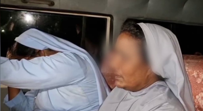 ‘ഭരിക്കുന്നത് ബിജെപി ആണെന്ന് ആക്രോശിച്ചു, വൈദികരെ ക്രൂരമായി തല്ലി, ഫോണുകള് പിടിച്ചുവാങ്ങി, വസ്ത്രം വലിച്ചുകീറി’; ദുരനുഭവം പറഞ്ഞ് സിസ്റ്റര് എലൈസ