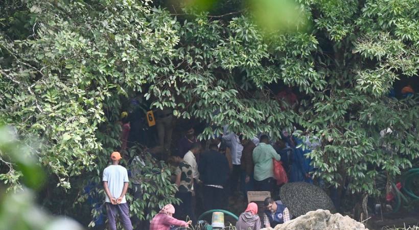 ധർമസ്ഥലയിൽ കണ്ടെത്തിയത് തലയോട്ടിയുടെ ഭാഗവും എല്ലുകളും; പരിശോധന വ്യാപിപ്പിക്കാൻ SIT