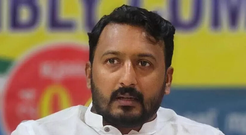 ‘ഗര്ഭഛിദ്രത്തിന് നിര്ബന്ധിച്ചു’; രാഹുല് മാങ്കൂട്ടത്തിലിനെതിരെ പൊലീസിലും ബാലാവകാശ കമ്മിഷനിലും പരാതി