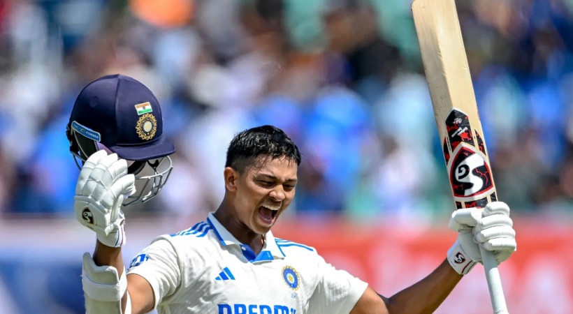 ലീഡുയർത്താൻ ഇന്ത്യ; അർധസെഞ്ചുറിയുമായി യശസ്വി ജയ്സ്വാൾ