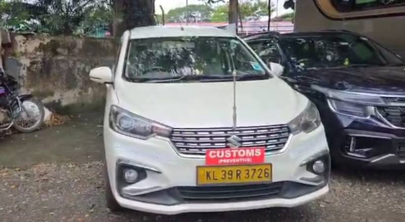 ഭൂട്ടാനില്‍ നിന്നുള്ള വാഹനക്കടത്ത്: അന്വേഷിക്കാന്‍ റോയല്‍ ഭൂട്ടാന്‍ കസ്റ്റംസ് സംഘം കേരളത്തിലേക്ക്