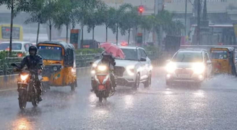 തമിഴ്നാട്ടിലും അതിശക്തമഴ; ചെന്നൈ ഉൾപ്പടെ 7 ജില്ലകളിൽ ഓറഞ്ച് അലർട്ട്, 11 ജില്ലകളിൽ സ്കൂളുകൾക്ക് അവധി