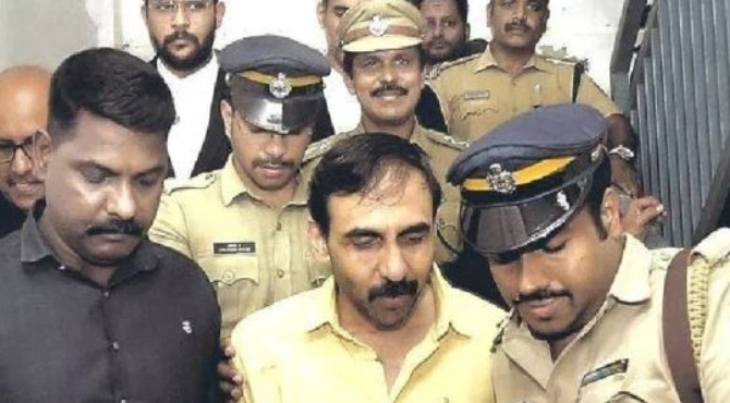 ശബരിമല സ്വർണ്ണക്കൊള്ള; ഉണ്ണികൃഷ്ണൻ പോറ്റിയെ പ്രത്യേക അന്വേഷണസംഘം വിശദമായി ചോദ്യം ചെയ്യുന്നു