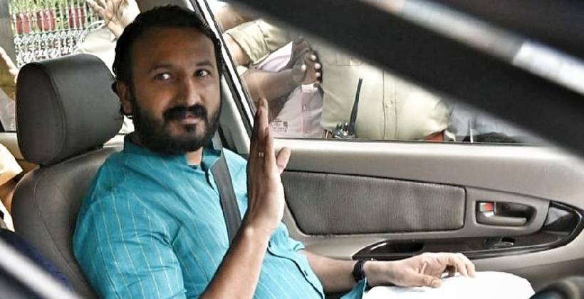 രാഹുൽ മാങ്കൂട്ടത്തിലിന് ആശ്വാസം; ലൈംഗിക പീഡന കേസിൽ അറസ്റ്റ് തടഞ്ഞ് ഹൈക്കോടതി