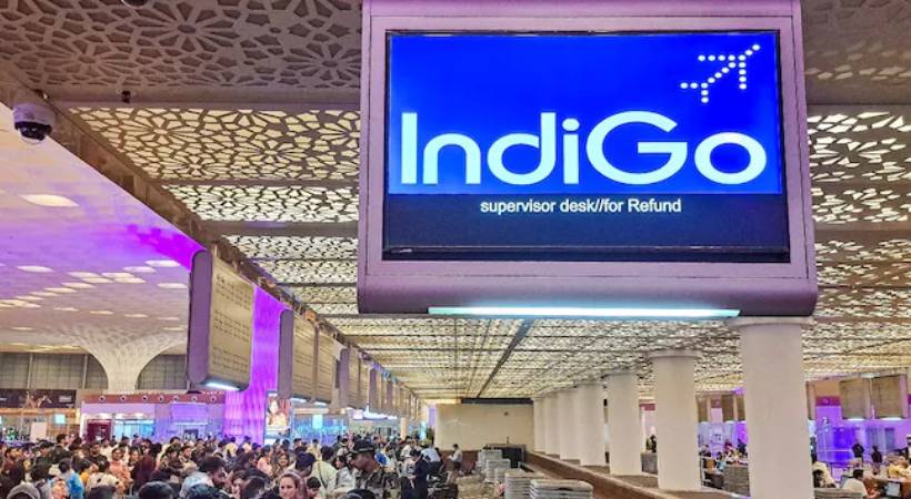 ഇൻഡിഗോ പ്രതിസന്ധി: യാത്രക്കാർക്ക് ഇരുട്ടടി, യാത്ര നിരക്ക് കുറയ്ക്കാതെ വിമാന കമ്പനികൾ