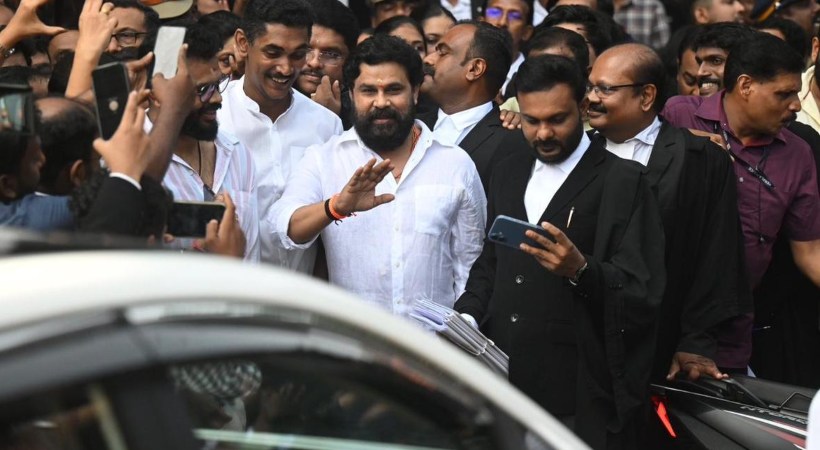 നടിയെ ആക്രമിച്ച കേസ്; നിയമനടപടിക്കൊരുങ്ങി ദിലീപ്; ഗൂഢാലോചനയെ കുറിച്ച് അന്വേഷിക്കണമെന്ന് ആവശ്യപ്പെടും