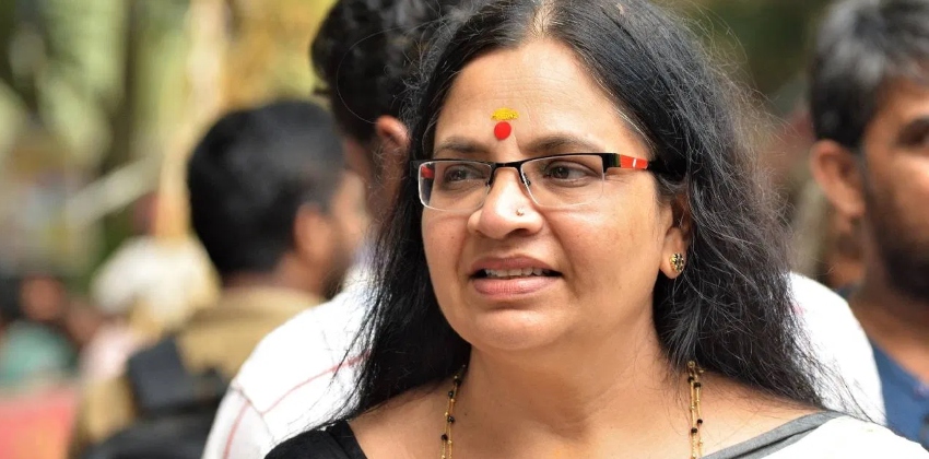 അവളുണ്ടാക്കിയ ചരിത്രം ഇല്ലാതാക്കാൻ ആർക്കും സാധിക്കില്ല, മരണംവരെ അവൾക്കൊപ്പം’; ഭാഗ്യലക്ഷ്മി