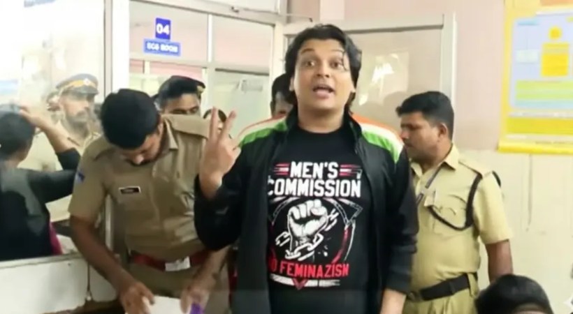 സൈബര് അതിക്രമ കേസ്; രാഹുല് ഈശ്വറിന്റെ ജാമ്യാപേക്ഷ ഇന്ന് പരിഗണിക്കും