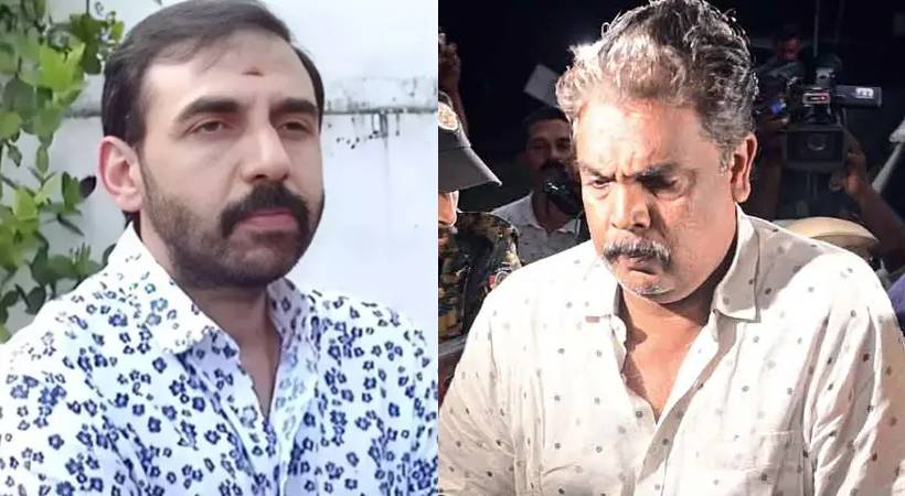 ശബരിമല സ്വര്ണക്കൊള്ള: ഉണ്ണികൃഷ്ണന് പോറ്റിയെയും മുരാരി ബാബുവിനെയും എസ്ഐടി കസ്റ്റഡിയില് വിട്ടു