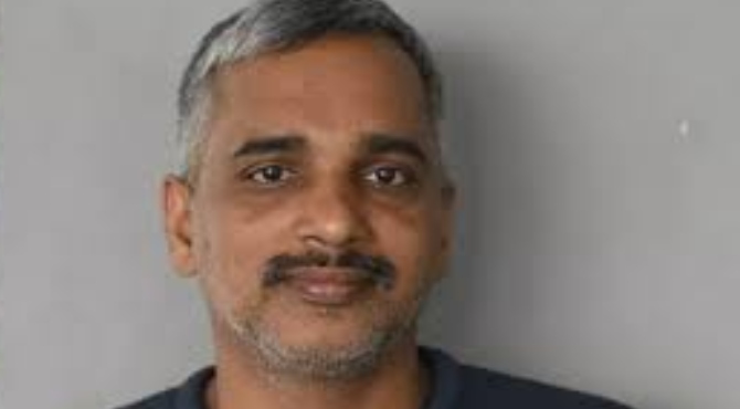 സീനിയർ സിപിഒ ഉമേഷ് വള്ളിക്കുന്നിനെ പൊലീസ് സർവീസിൽ നിന്നും പിരിച്ചുവിട്ടു