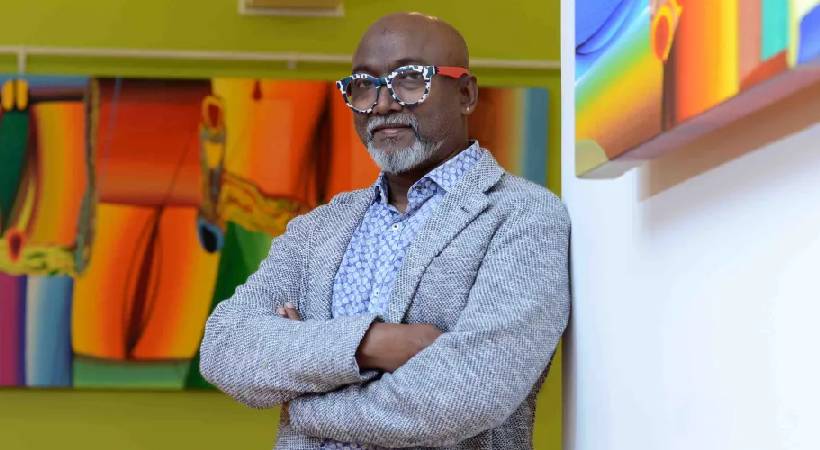 കൊച്ചി ബിനാലെ ഫൗണ്ടേഷനില്‍ നിന്ന് ബോസ് കൃഷ്ണമാചാരി രാജിവെച്ചു