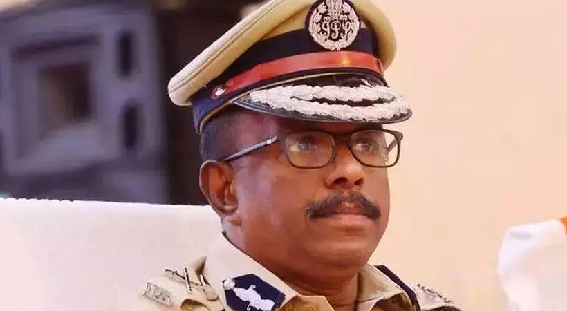 എം. ആർ അജിത് കുമാറിനെ എക്സൈസ് ചുമതലയിൽ നിന്ന് മാറ്റി