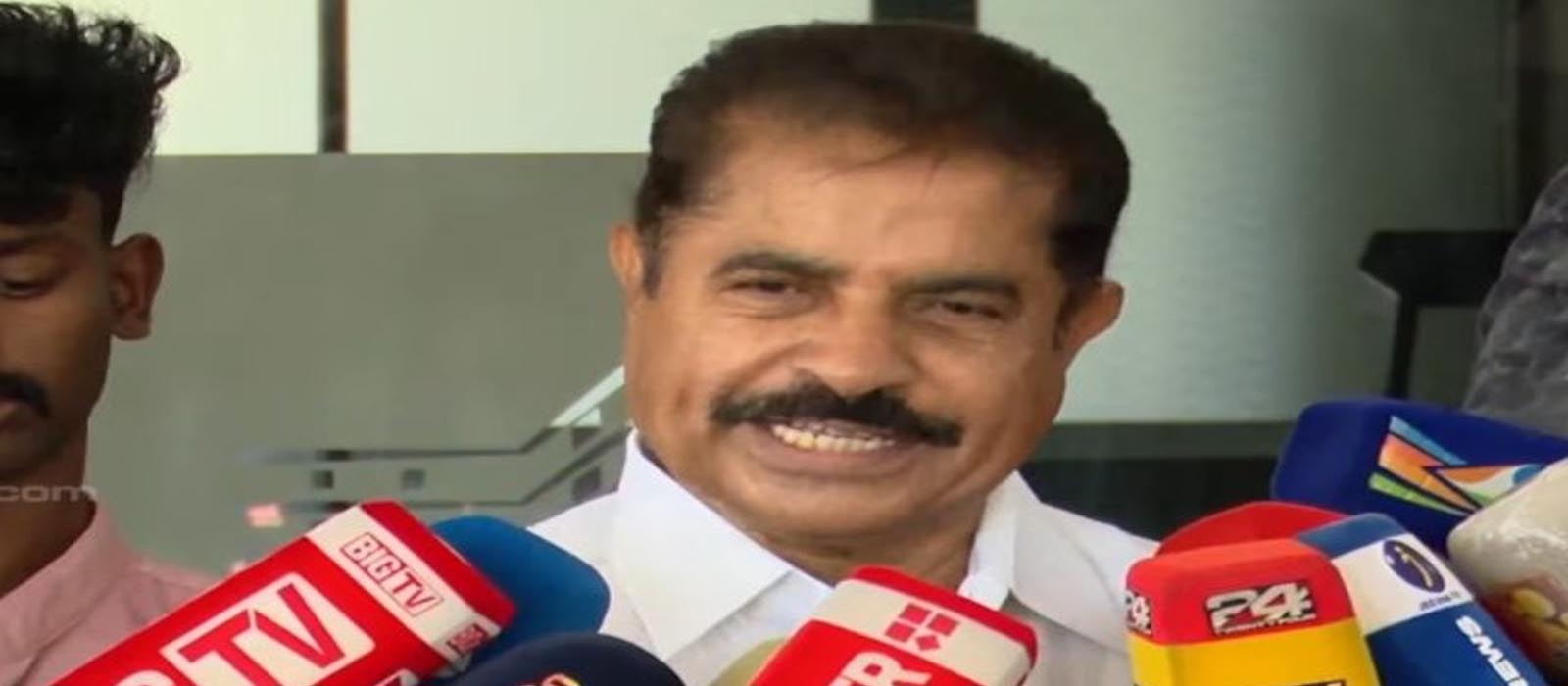 എഫ്ബി പോസ്റ്റ് വിവാദത്തില്‍ പ്രതികരിച്ച് അടൂര്‍ പ്രകാശ്; ‘ചില കണ്‍ഫ്യൂഷന്‍സ് വന്നപ്പോഴാണ് പിന്‍വലിച്ചത്, ഇപ്പോള്‍ പോസ്റ്റ് വീണ്ടുമിട്ടു’