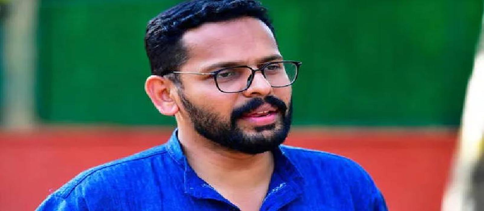 ‘ഔദ്യോഗിക പദവിയിൽ നിന്ന് ഉടൻ നീക്കണം, പെരുമാറ്റച്ചട്ടം ലംഘിച്ചു’; പി സരിനെതിരെ കേന്ദ്ര തിരഞ്ഞെടുപ്പ് കമ്മീഷന് പരാതി