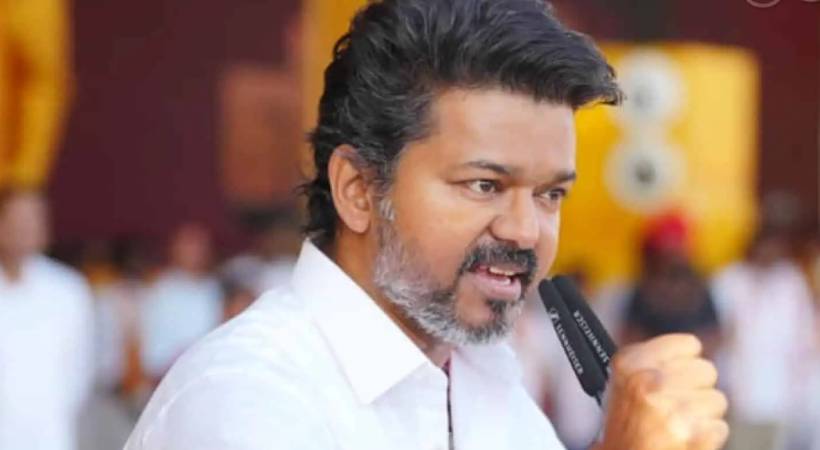 ടിവികെയെ തടയാൻ ഡിഎംകെയും എഡിഎംകെയും തമ്മിൽ രഹസ്യധാരണ’; വിമർശിച്ച് വിജയ്