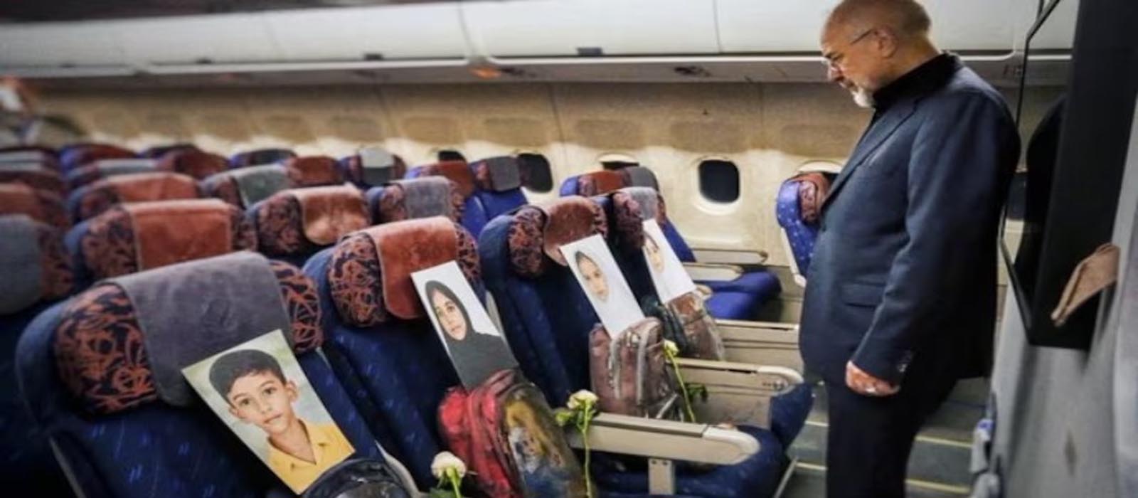 ‘ഇവര്‍ എന്റെ സഹയാത്രികര്‍’; മിനാബില്‍ കൊല്ലപ്പെട്ട 168 കുഞ്ഞുങ്ങള്‍’; വിമാനത്തിനുള്ളിലെ ചിത്രം പോസ്റ്റ് ചെയ്ത് ഇറാന്‍ സ്പീക്കര്‍