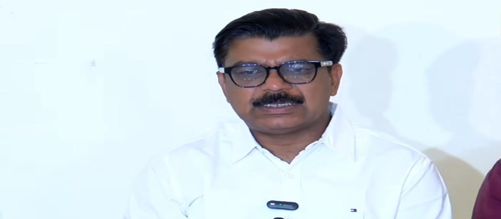 ‘പ്രളയം മനുഷ്യനിര്‍മിതം, തോട്ടപ്പിള്ളി സ്പില്‍വേ തുറക്കാതിരുന്നത് മണല്‍ ലോബിയ്ക്ക് വേണ്ടി’; മന്ത്രി കെ കൃഷ്ണന്‍കുട്ടിക്കെതിരെ മാത്യു കുഴല്‍നാടന്‍