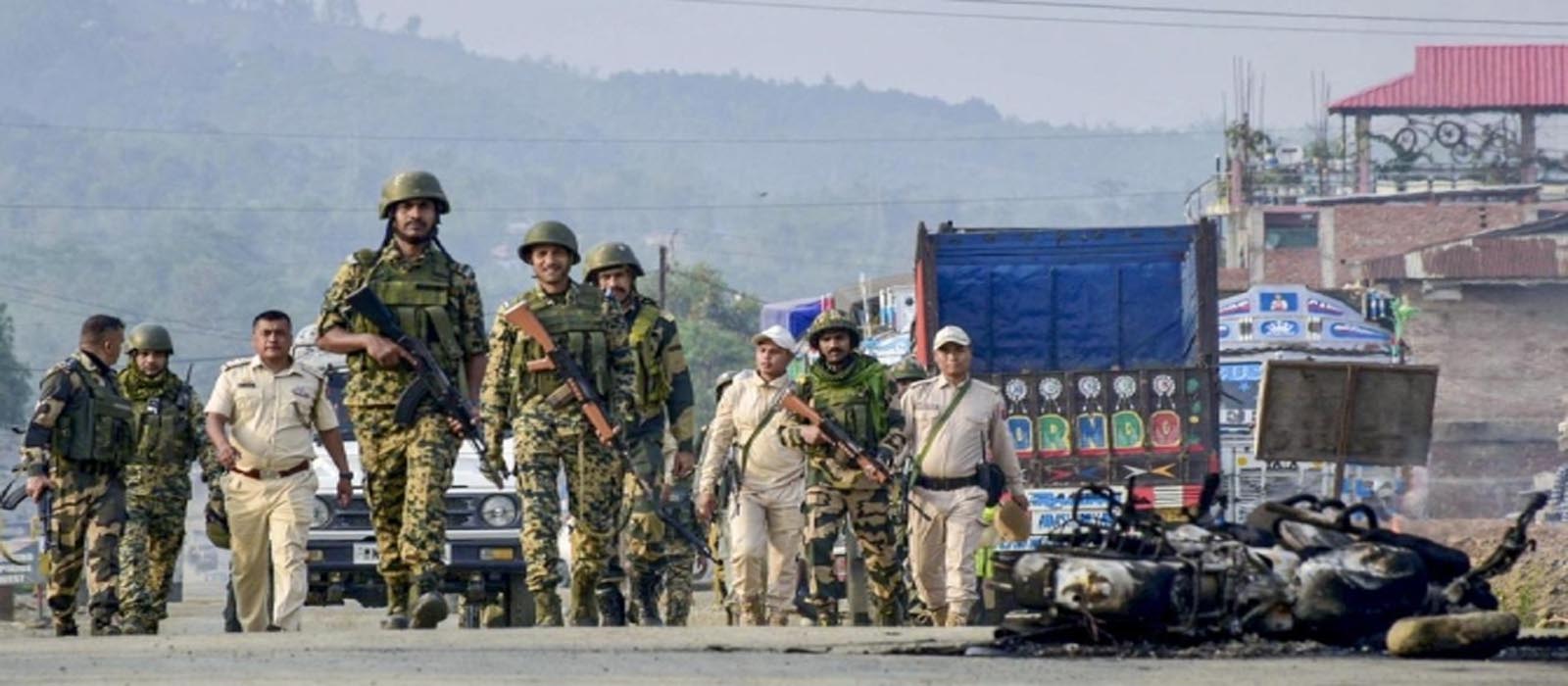 മണിപ്പൂരിൽ നാഗ – കുക്കി സംഘർഷം അതിരൂക്ഷം; അക്രമികൾ വീടുകൾക്ക് തീയിട്ടു