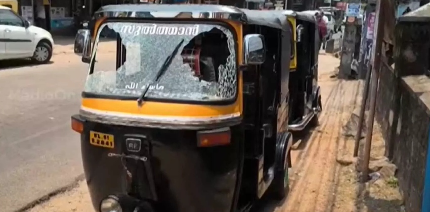 കടുത്ത ചൂടിൽ ഓട്ടോറിക്ഷയുടെ ഗ്ലാസ് പൊട്ടി; ചുട്ടുപൊള്ളി കേരളം, താപനില മുന്നറിയിപ്പ് പുതുക്കി, ഞായറാഴ്ച വരെ താപനില ഉയര്‍ന്നു തന്നെ