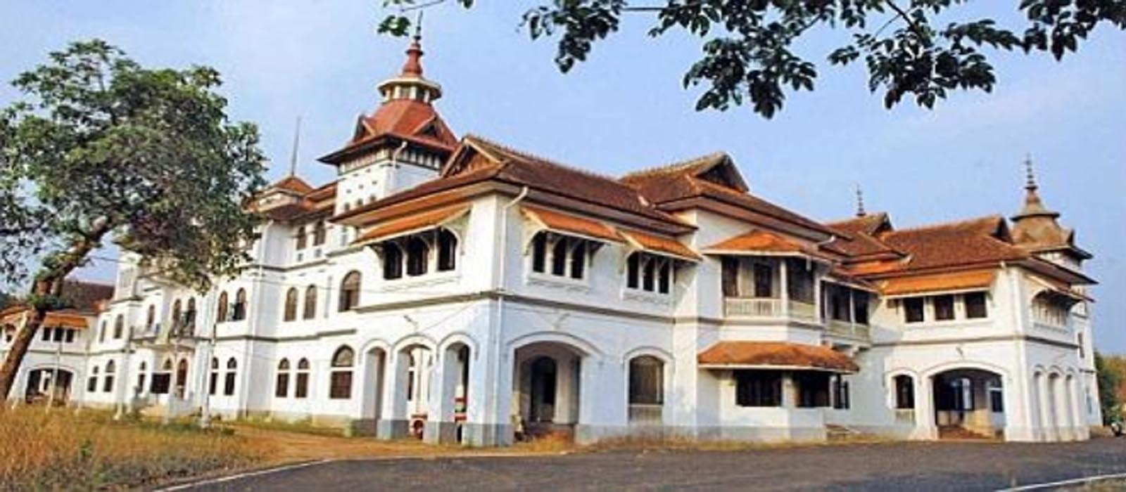 കവടിയാർ കൊട്ടാരത്തിൽ നടന്നത് മാസ്റ്റർ പ്ലാനിങ് കവർച്ചയെന്ന് പൊലീസ്; CCTV ദൃശ്യങ്ങൾ റിട്രീവ് ചെയ്യാൻ സാധിച്ചില്ല