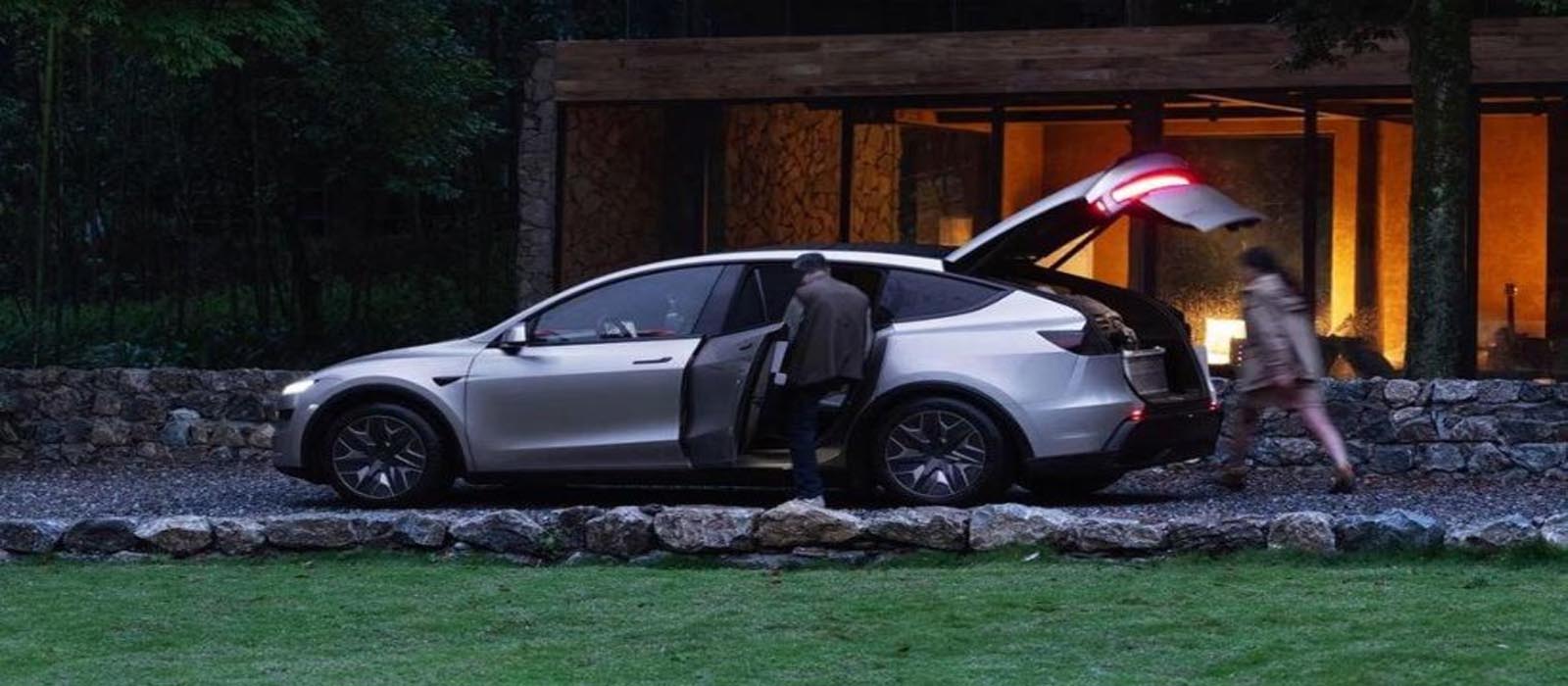 EV മേഖലയിൽ മത്സരിക്കാൻ ടെസ്‌ല മോഡൽ YL: 6 സീറ്റർ SUV വാഗ്ദാനം ചെയ്യുന്നത് 681 കിലോമീറ്റർ ഡ്രൈവിങ് റേഞ്ച്