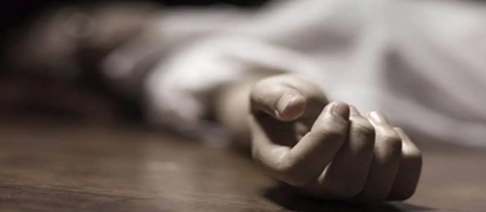ആംബുലന്‍സിന്റെ ചില്ല് തകര്‍ത്ത് പുറത്തേക്കോടിയ രോഗിയുടെ മൃതദേഹം ഓടയില്‍; പേവിഷബാധയേറ്റതെന്ന് സംശയം