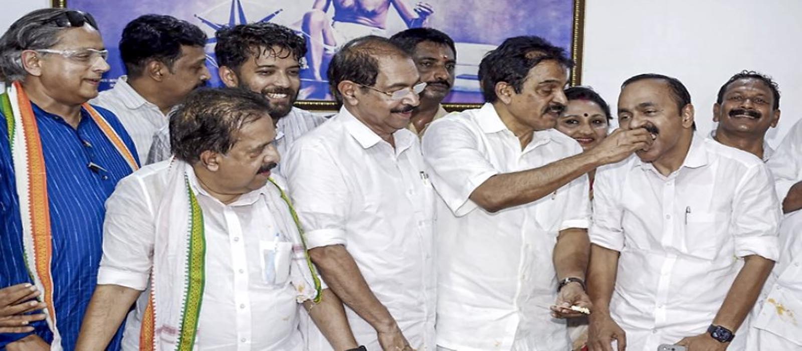 എംഎല്‍എമാര്‍ ആരുടെ പേര് എഴുതി നല്‍കുമെന്നത് വലിയ ആകാംക്ഷ; നിര്‍ണായക കോണ്‍ഗ്രസ് യോഗം ഇന്ന്; യോഗം നിരീക്ഷകരുടെ സാന്നിധ്യത്തില്‍