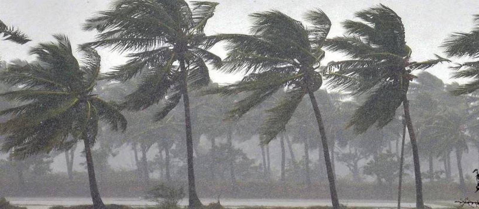 സംസ്ഥാനത്ത് മഴ മുന്നറിയിപ്പിൽ മാറ്റം; ഇന്ന് 5 ജില്ലകളിലും നാളെ 6 ജില്ലകളിലും യെല്ലോ അലേർട്ട്