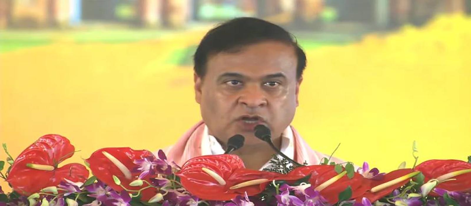 അസം മുഖ്യമന്ത്രിയായി സത്യപ്രതിജ്ഞ ചെയ്ത് ഹിമന്ത ബിശ്വ ശർമ; ചടങ്ങിൽ പങ്കെടുത്ത് പ്രധാനമന്ത്രി