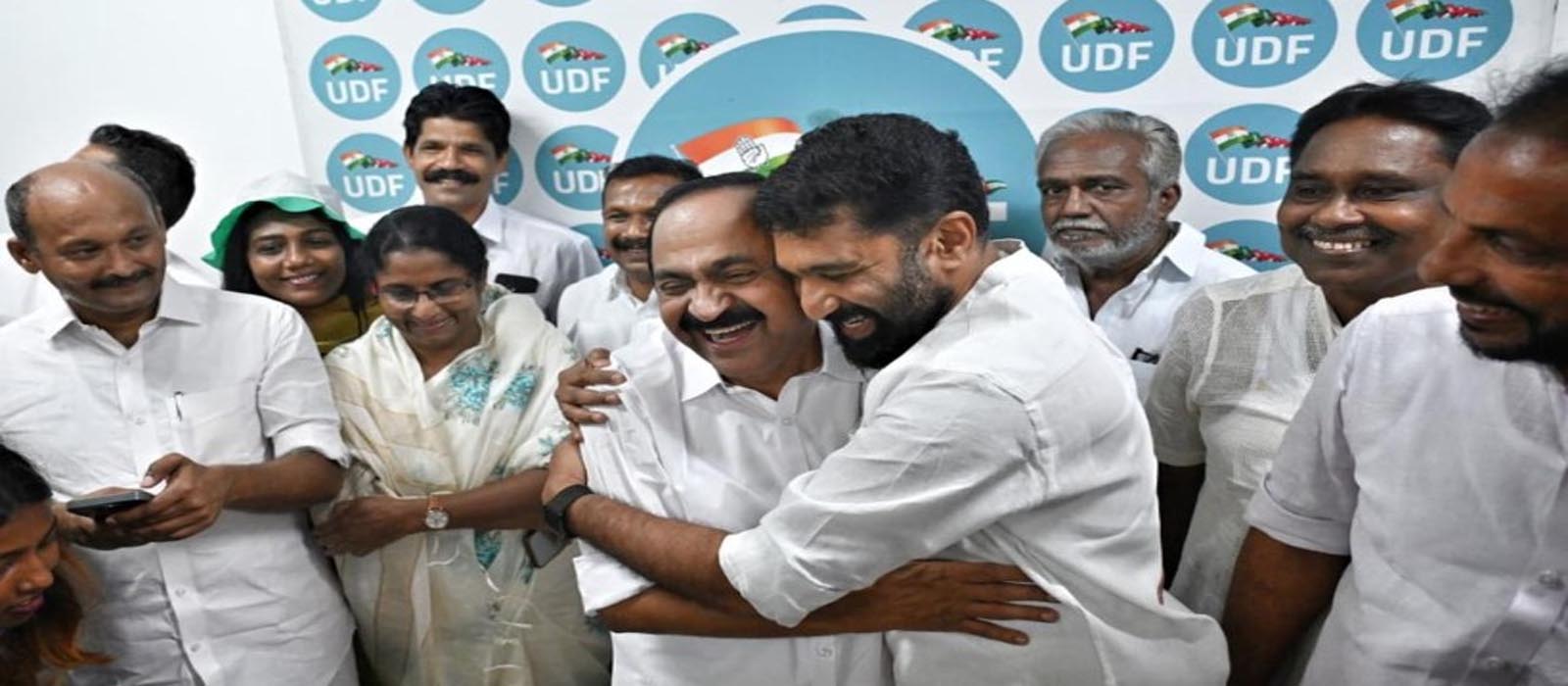 വെള്ളിത്താലത്തില്‍ വച്ച് ആരും അംഗീകാരങ്ങള്‍ നീട്ടിയിട്ടില്ല, എല്ലാം വിഡിഎസ് പൊരുതിയും പ്രവര്‍ത്തിച്ചും നേടിയത്; കടലിളകി വന്നാലും നിലപാട് കടുകിട മാറ്റാത്ത ജനനായകന്‍