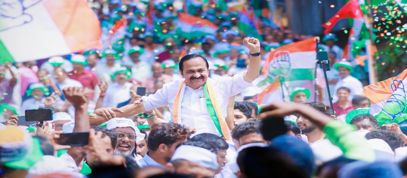 പതിമൂന്നാമത് മുഖ്യമന്ത്രിയായി വിഡി സതീശന്‍ ഇന്ന് സത്യപ്രതിജ്ഞ ചെയ്യും; 21 അംഗ മന്ത്രിസഭയും അധികാരമേല്‍ക്കും