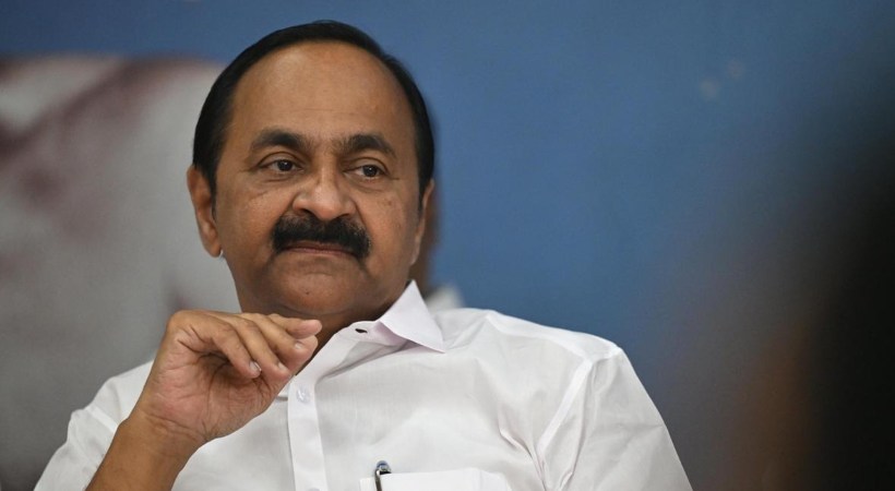മുഖ്യമന്ത്രിക്കും കുടുംബത്തിനും വധഭീഷണി; കേസെടുത്ത് കന്റോണ്മെന്റ് പൊലീസ്
