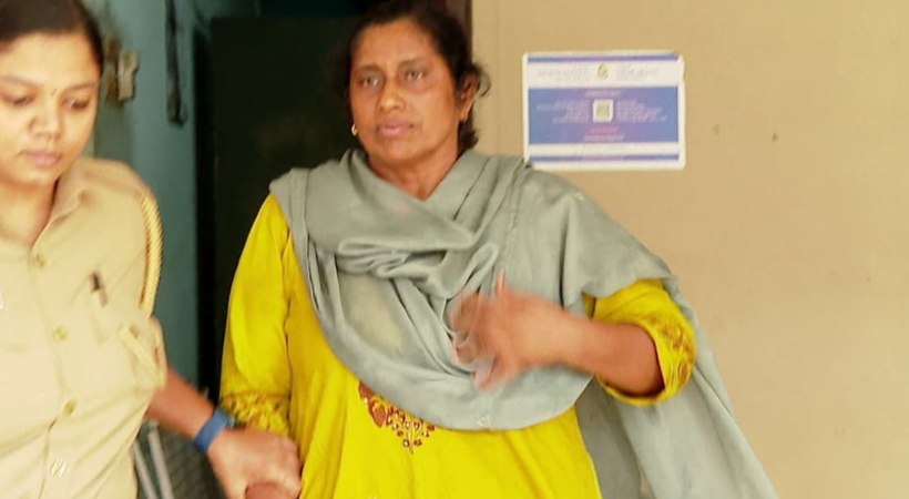 വിഴിഞ്ഞത്ത് സ്വകാര്യ ധനകാര്യ സ്ഥാപനത്തിലെ ജീവനക്കാരായ യുവതികള്‍ ആത്മഹത്യ ചെയ്ത സംഭവം: സിന്ധുവിനെതിരെ കൂടുതല്‍ പരാതികള്‍