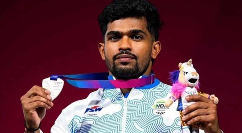 കോമണ്വെല്ത്ത് ഗെയിംസില് ഇന്ത്യക്ക് നാലാം മെഡല്; പുരുഷന്മാരുടെ 65 കിലോഗ്രാം ഭാരോദ്വഹനത്തില് രാജാ മുത്തുപ്പാണ്ടിക്ക് വെള്ളി