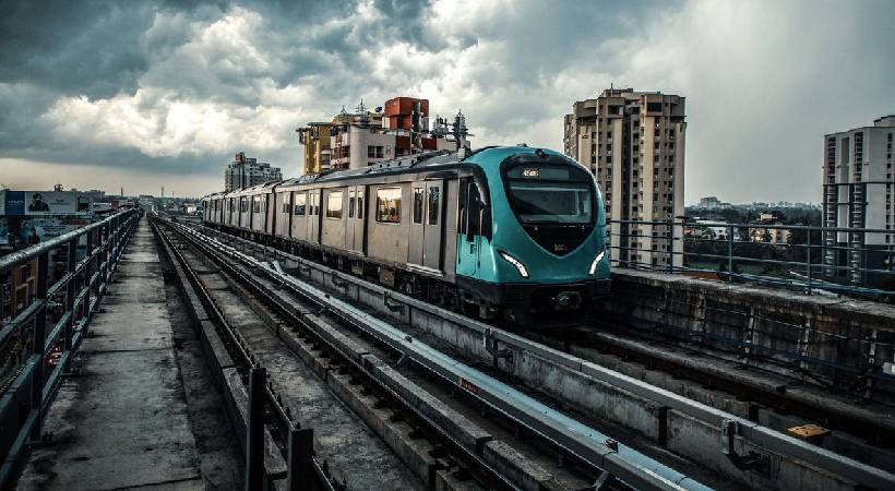 ‘കൊച്ചി മെട്രോയുടെ പേര് മാറ്റൽ കേന്ദ്ര നിർദേശ പ്രകാരം അല്ല’; കൊച്ചി മെട്രോ എന്ന പേര് തുടരുമെന്ന് KMRL
