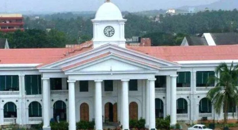 ഓണക്കാലത്തും പട്ടിണിയിലായി ഡയറ്റ് ജീവനക്കാര്; ശമ്പളമില്ലാതായിട്ട് നാല് മാസം; മുന്നൂറോളം ജീവനക്കാര് വന് പ്രതിസന്ധിയില്