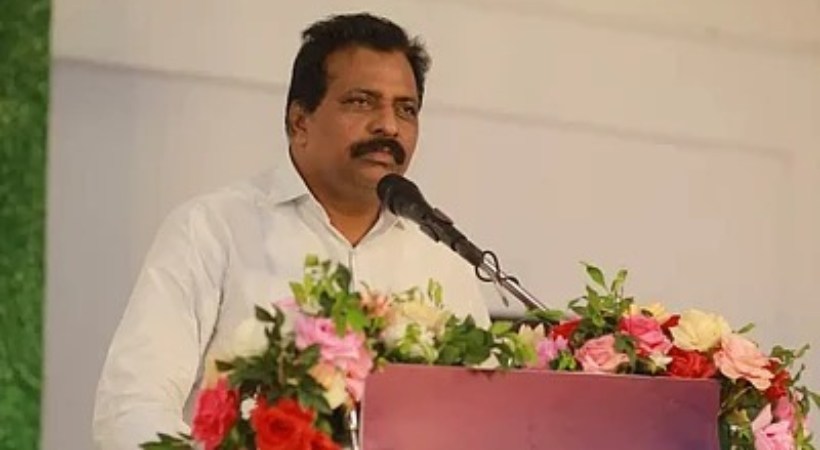 ‘ചരിത്രം തിരുത്തണം, 5 ദേവസ്വം ബോര്ഡുകളില് ഒരു പ്രസിഡന്റ് സ്ഥാനം പട്ടികജാതി വിഭാഗത്തിന് നല്കണം’: കൊടിക്കുന്നില് സുരേഷ്