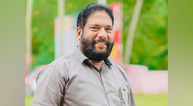 ‘എന്ത് മാനദണ്ഡത്തിലാണ് വി ജോയിയെ ജില്ലാ സെക്രട്ടറിയാക്കിയത്’; CPIM വിപുലീകൃത സംസ്ഥാന കമ്മിറ്റിയില് രൂക്ഷ വിമര്ശനങ്ങളുയര്ത്തി പ്രതിനിധികള്