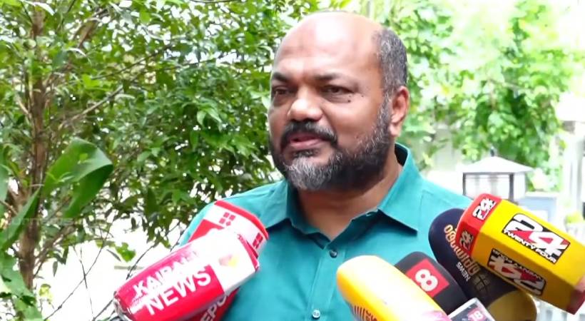 എത്ര സമയം വേണമെങ്കിലും മാധ്യമങ്ങൾക്ക് ചോദ്യം ചോദിക്കാമെന്ന് പറഞ്ഞ മുഖ്യമന്ത്രി, ഇപ്പോൾ കേരളത്തിനെ അടിയന്തിരാവസ്ഥയിലേക്ക് കൊണ്ടുപോകുന്നു: പി രാജീവ്