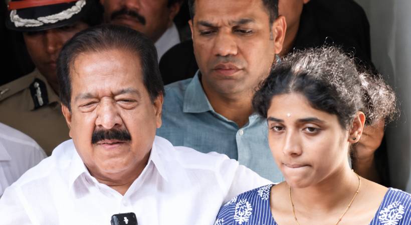ഭദ്രകീർത്തി മകളെ പോലെ, ജയബാലകൃഷ്ണന്റെ കുടുംബത്തിന് നീതി ഉറപ്പുവരുത്തും: മന്ത്രി രമേശ് ചെന്നിത്തല