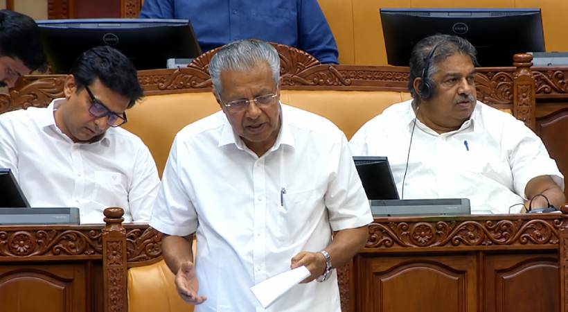 സംഭവിക്കാൻ പാടില്ലാത്തതാണ് പൊലീസിന്റെ ഭാഗത്ത് നിന്ന് ഉണ്ടാകുന്നത്; കോൺഗ്രസിൽ ഇല്ലാത്ത ആളാണ് അടൂരിൽ കോൺഗ്രസിനെ നിയന്ത്രിക്കുന്നത്; പിണറായി വിജയൻ
