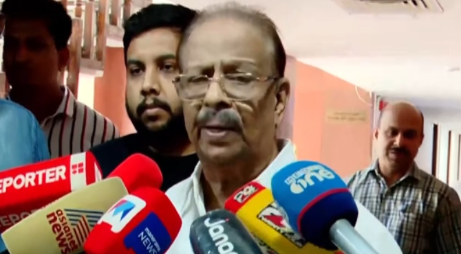 വി.ഡി സതീശനെ മുഖ്യമന്ത്രി സ്ഥാനത്ത് നിന്നും മാറ്റണമെന്ന് കെ സുധാകരൻ പോസ്റ്റിട്ടെന്ന വ്യാജ പ്രചാരണം; പൊലീസ് കേസെടുത്തു